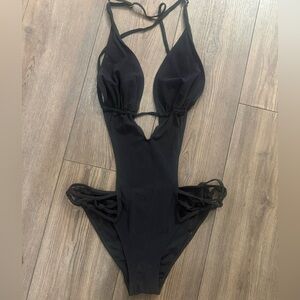 Sauvage Spider One Piece Black Cutout Strappy Monokini Designer Swim Women’s S